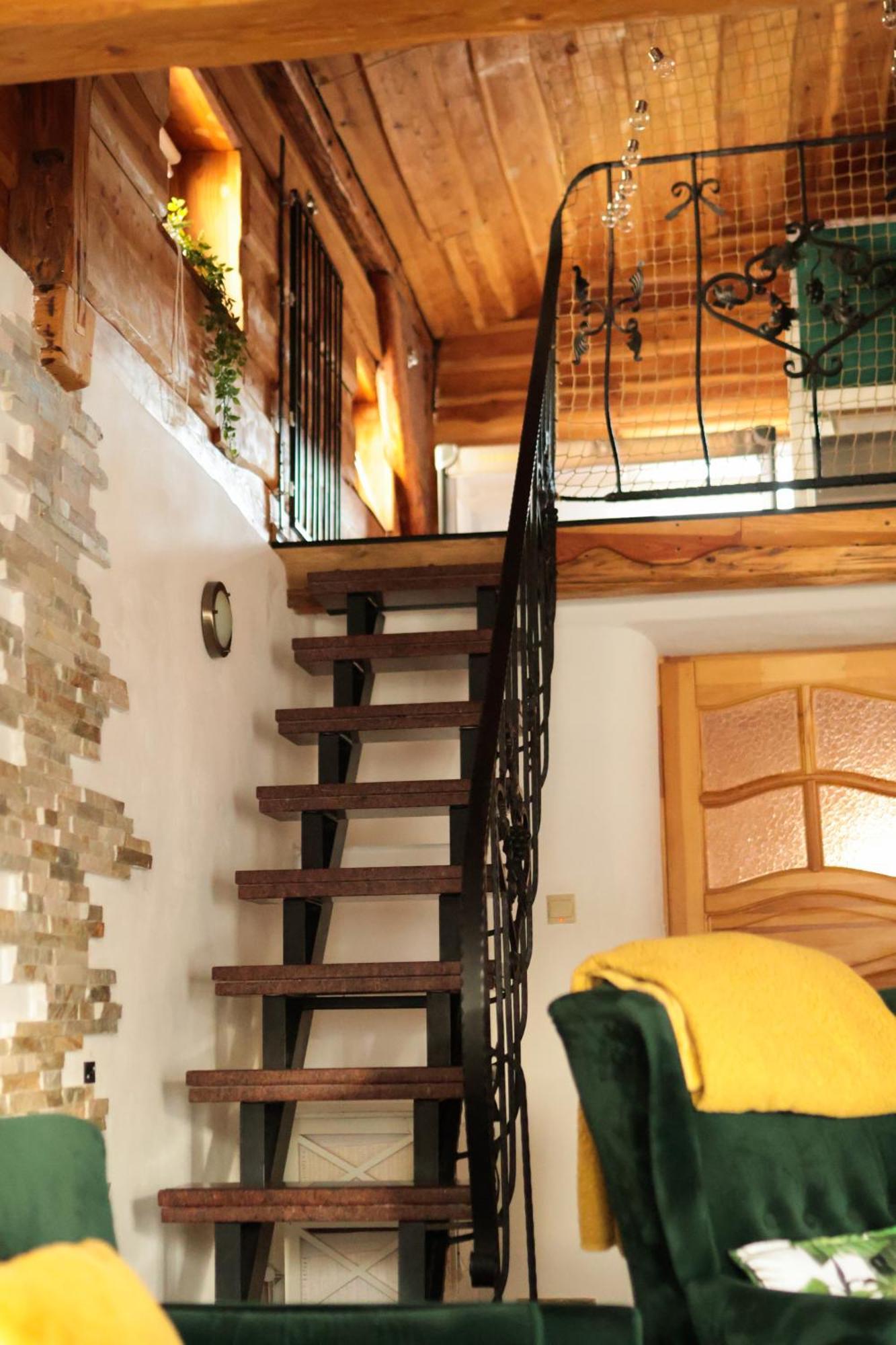 Loft Apartment Szczytna
